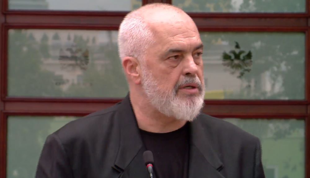 Rama: Projekti në Zvërnec nuk do të prishet, resortet luksoze sjellin më shumë të ardhura